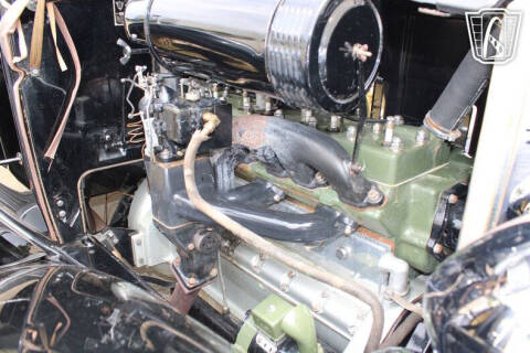 1934 Packard 1100