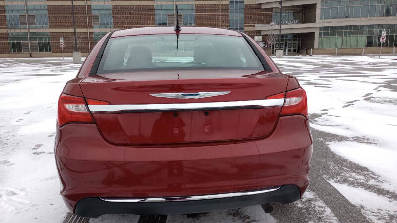2013 Chrysler 200 LX