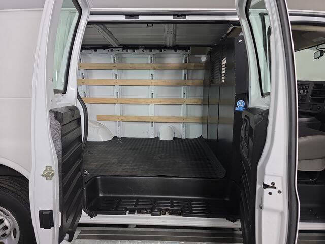 2024 Chevrolet Express 2500