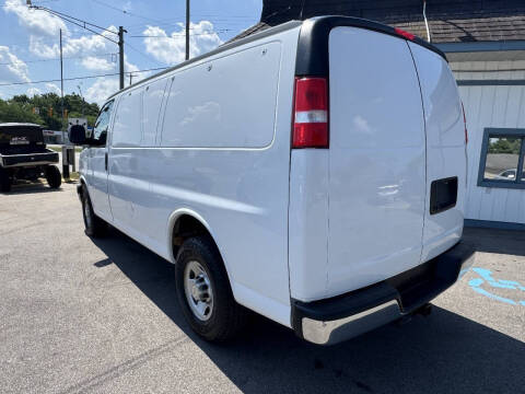 2021 Chevrolet Express 2500