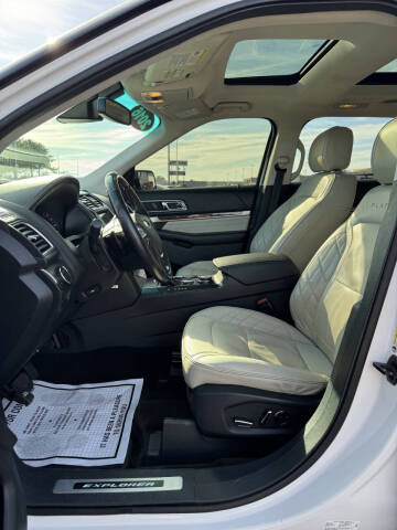 2016 Ford Explorer Platinum