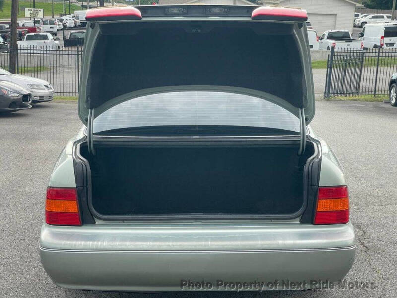 1998 Lexus LS 400