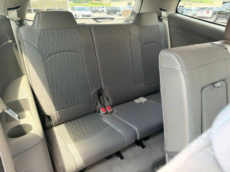 2016 Chevrolet Traverse LS
