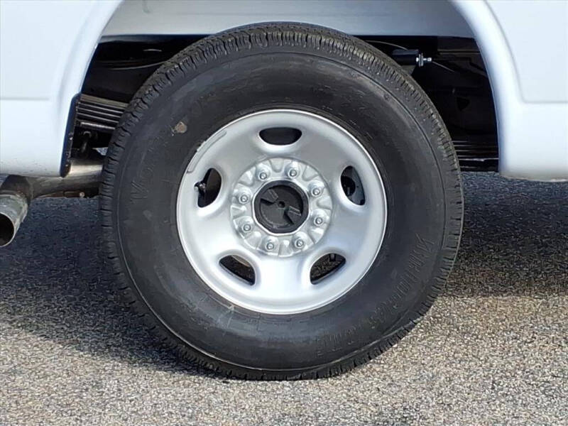 2025 Chevrolet Express 3500