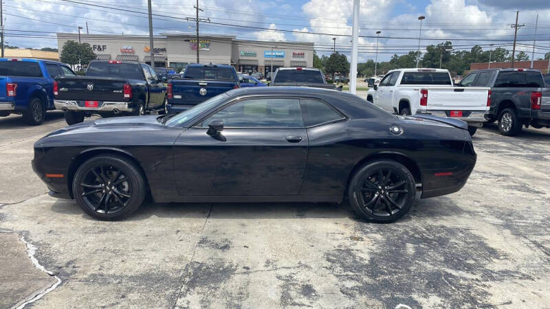 Used 2018 Dodge Challenger SXT Plus with VIN 2C3CDZAG9JH144889 for sale in Natchez, MS