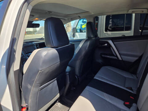 2017 Toyota RAV4 Platinum