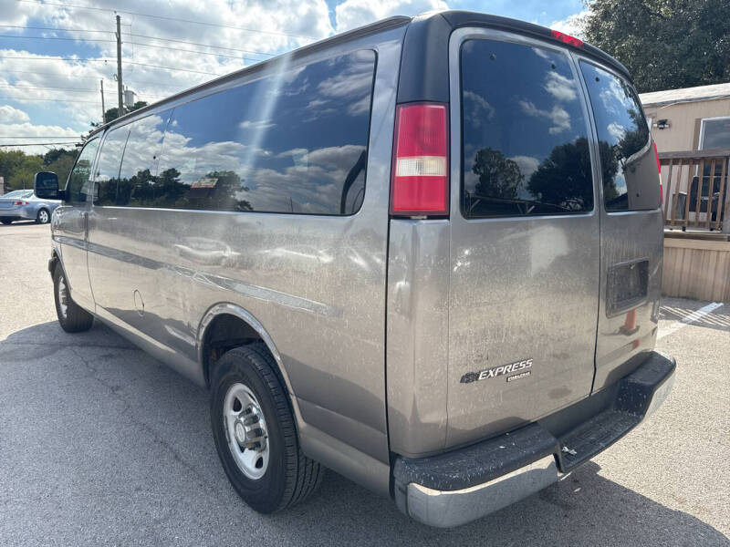 2010 Chevrolet Express LT 3500