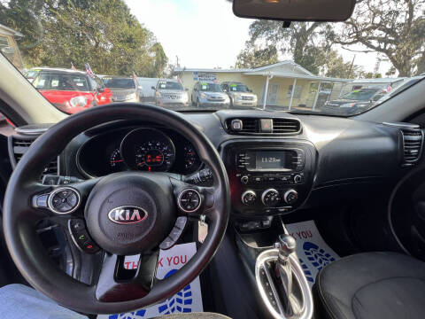 2016 Kia Soul +