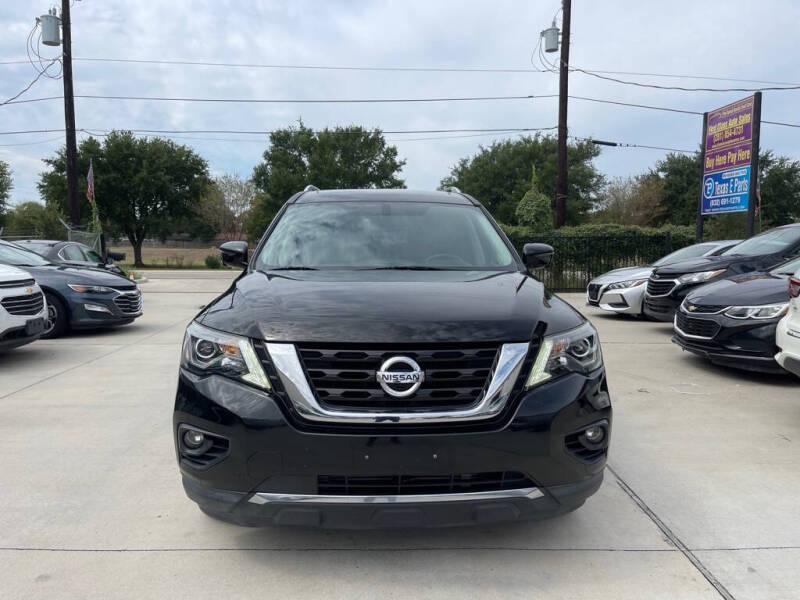 2017 Nissan Pathfinder Platinum
