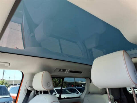 2025 Volkswagen ID. Buzz Pro S Plus 4Motion