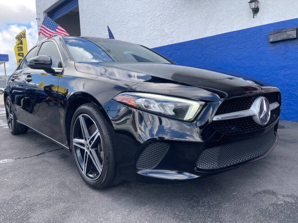 2020 Mercedes-Benz A-Class A220's photo