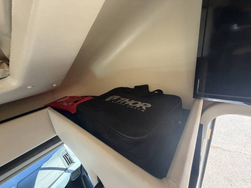 2016 Thor Motor Coach COMPASS
