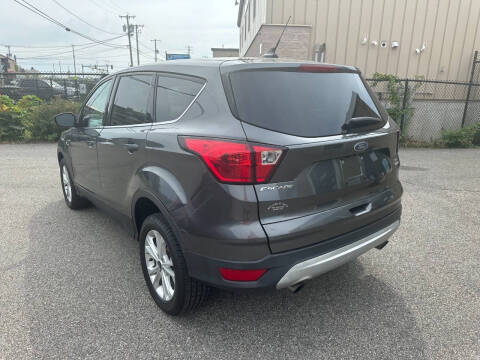 2019 Ford Escape SE