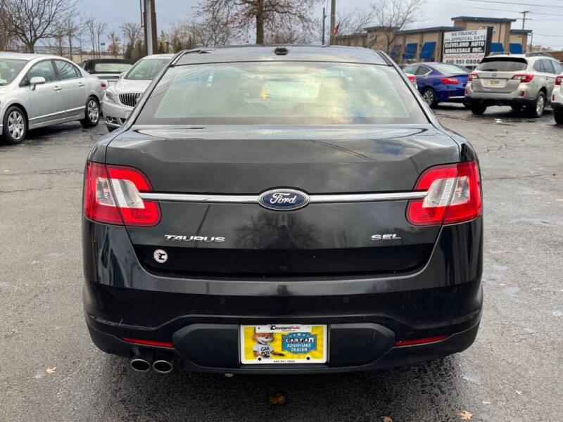 2011 Ford Taurus SEL