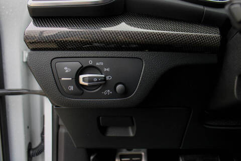 2021 Audi SQ5 3.0T quattro Premium Plus