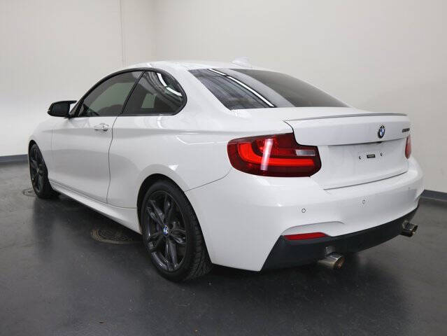 2016 BMW 2 Series M235i xDrive