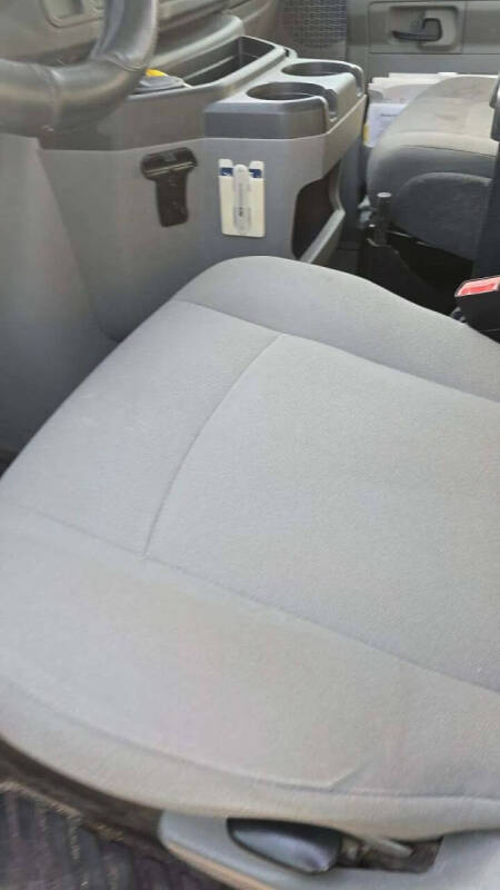 2011 Ford E-Series E-250