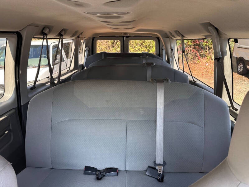 2013 Ford E-Series E-350 SD XLT