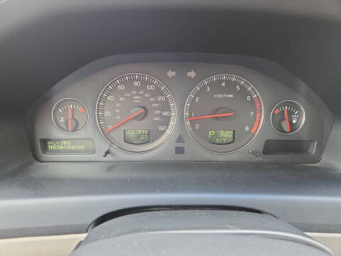 2004 Volvo XC70