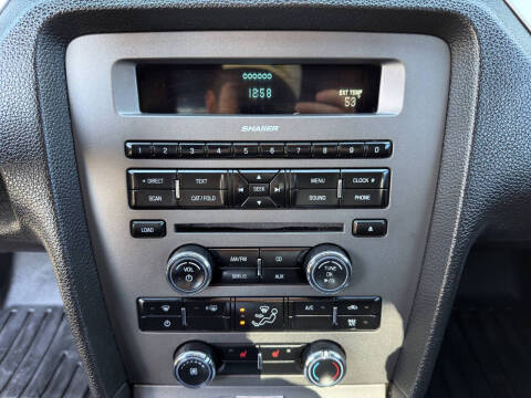 2010 Ford Mustang V6 Premium