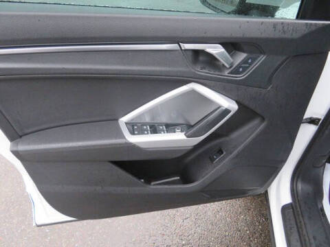 2021 Audi Q3 quattro Premium 40 TFSI