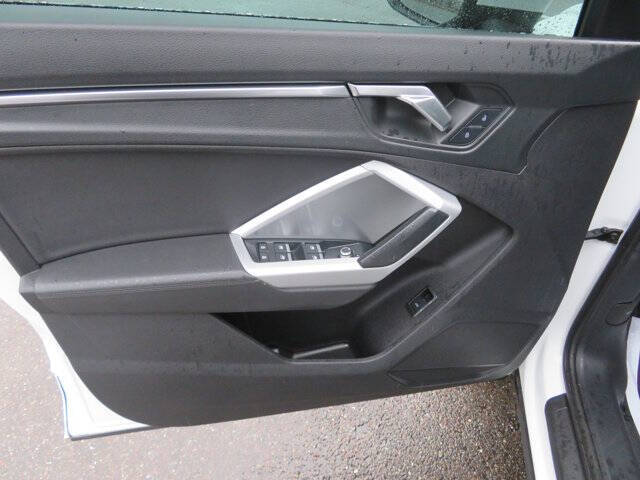 2021 Audi Q3 quattro Premium 40 TFSI