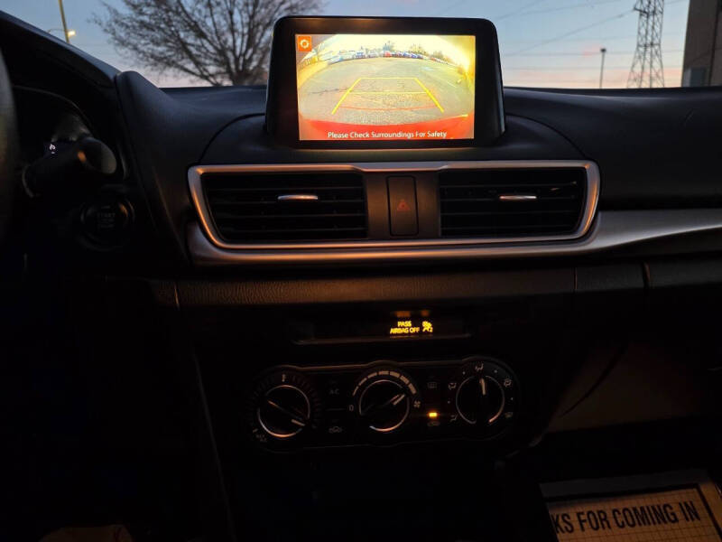 2017 Mazda MAZDA3 Sport