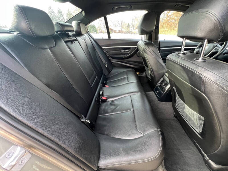 2018 BMW 3 Series 330i xDrive