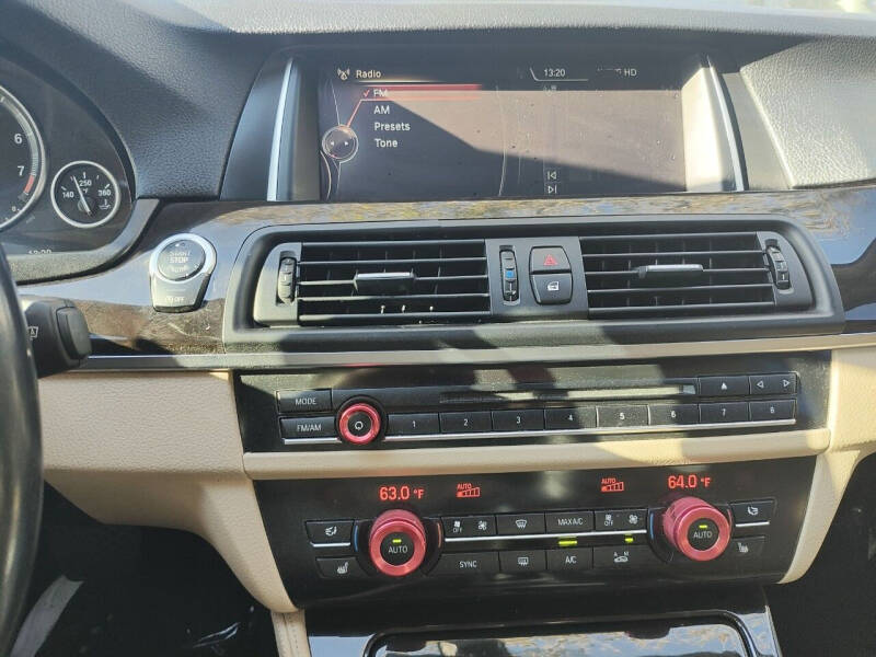 2016 BMW 5 Series 528i