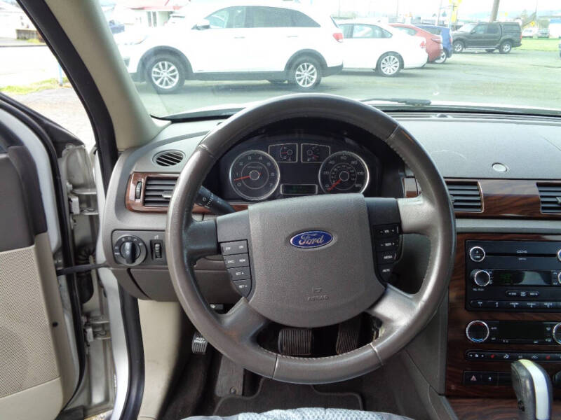 2009 Ford Taurus SEL