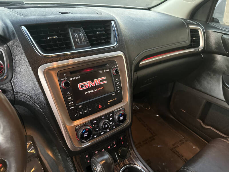 2013 GMC Acadia Denali