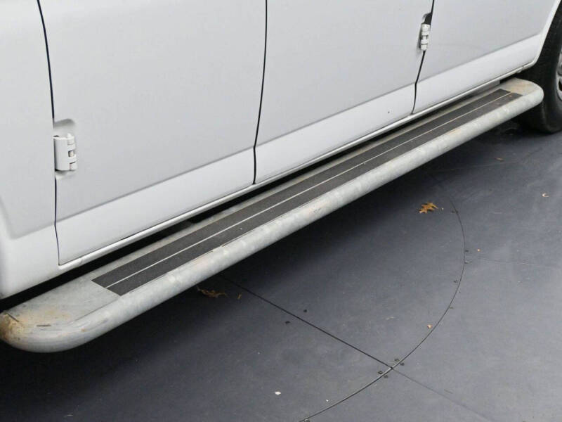 2022 Chevrolet Express 2500