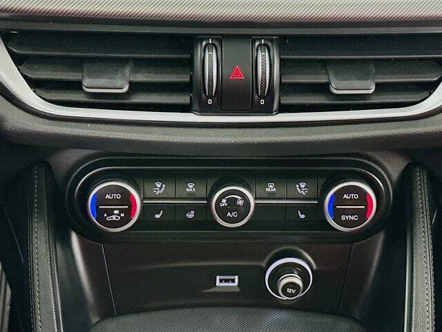 2022 Alfa Romeo Stelvio Veloce