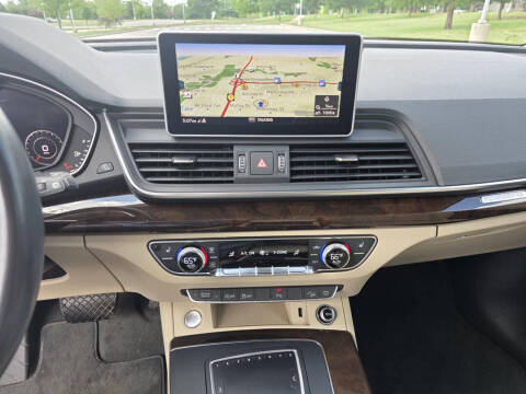 2018 Audi Q5 2.0T quattro Premium Plus