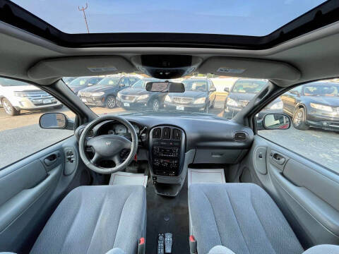 2005 Dodge Grand Caravan SXT