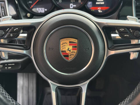 2018 Porsche Macan
