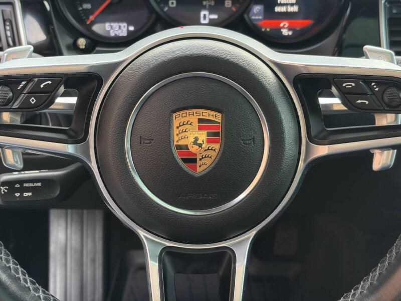 2018 Porsche Macan