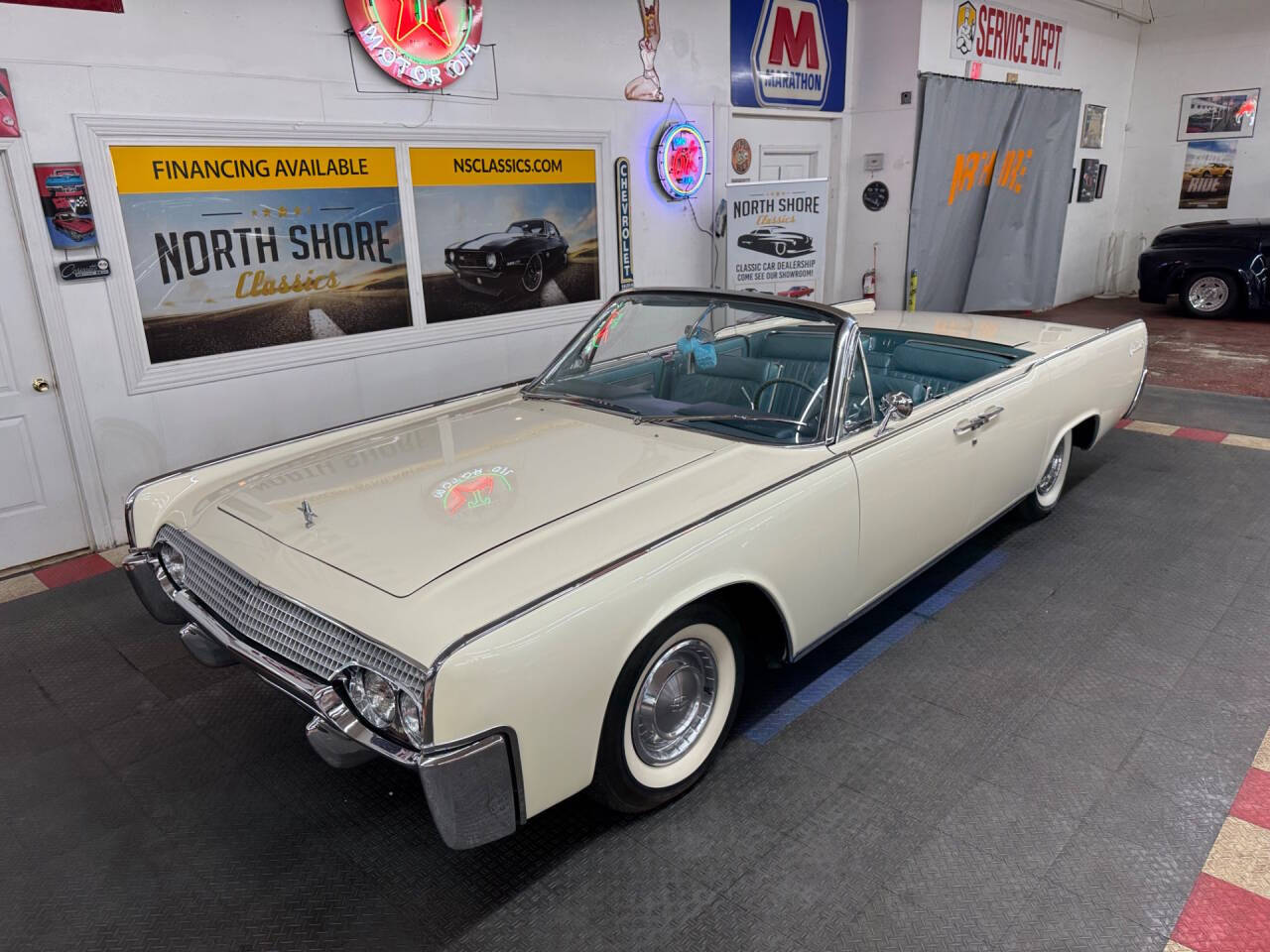 1961 Lincoln Continental 1