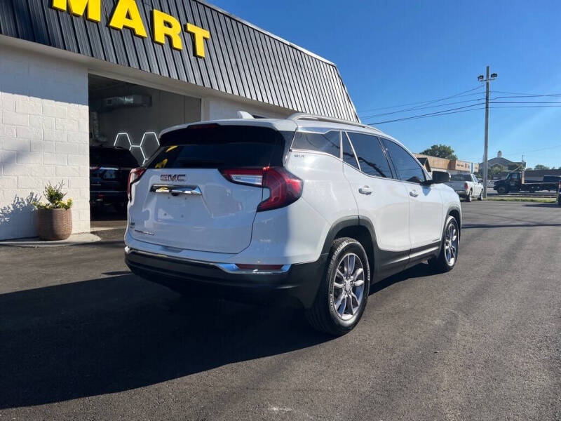 2023 GMC Terrain SLT