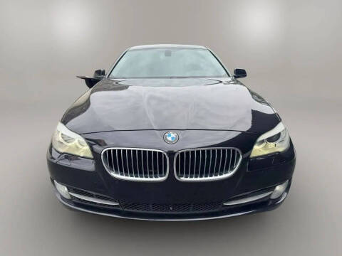 2012 BMW 5 Series 528i