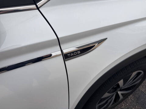 2022 Volkswagen Taos SE 4Motion