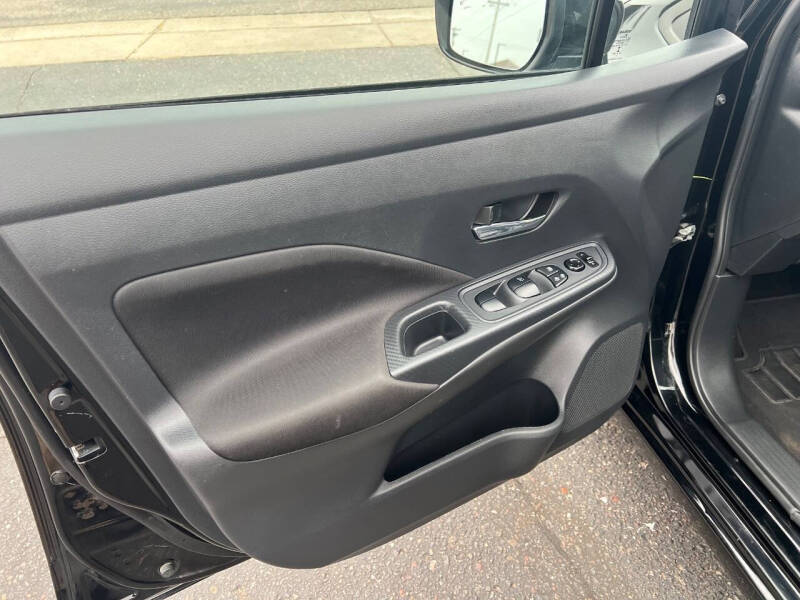 2022 Nissan Versa SV