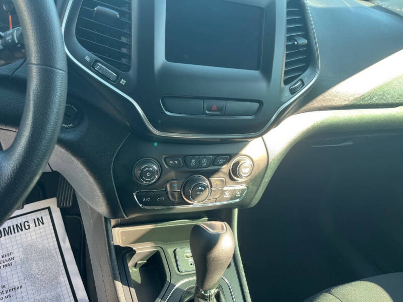 2019 Jeep Cherokee Latitude