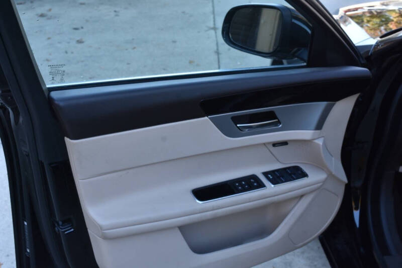 2017 Jaguar XF 20d Premium