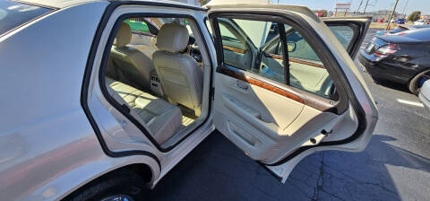 2011 Cadillac DTS Premium Collection