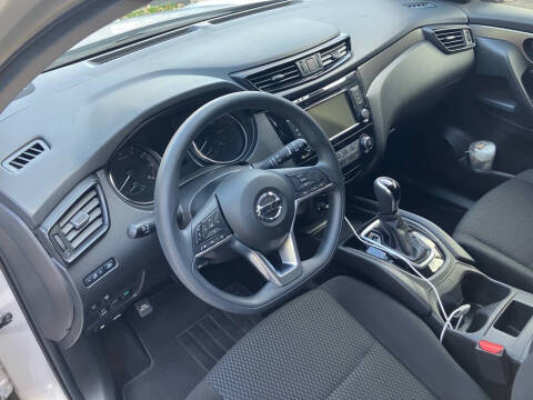 2020 Nissan Rogue Sport S