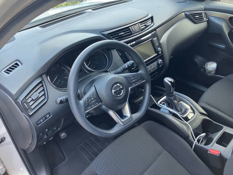 2020 Nissan Rogue Sport S