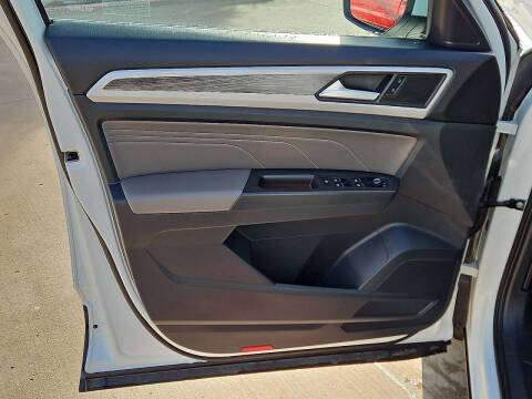 2022 Volkswagen Atlas Cross Sport SE 4Motion