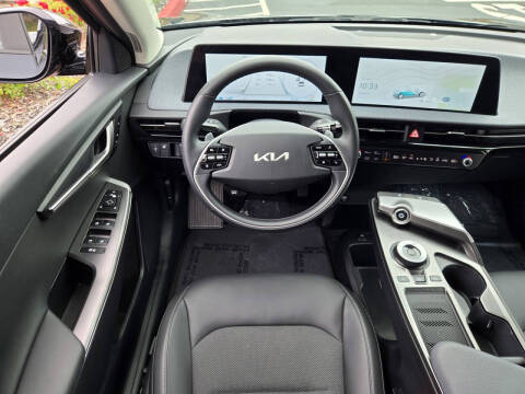 2024 Kia EV6 Light
