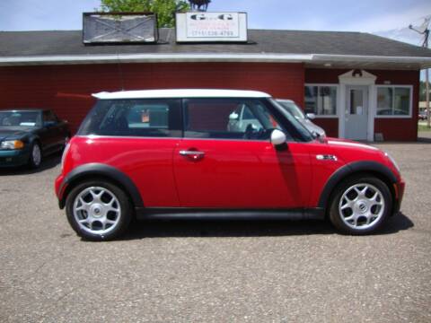 2004 MINI Cooper for sale at G and G AUTO SALES in Merrill WI